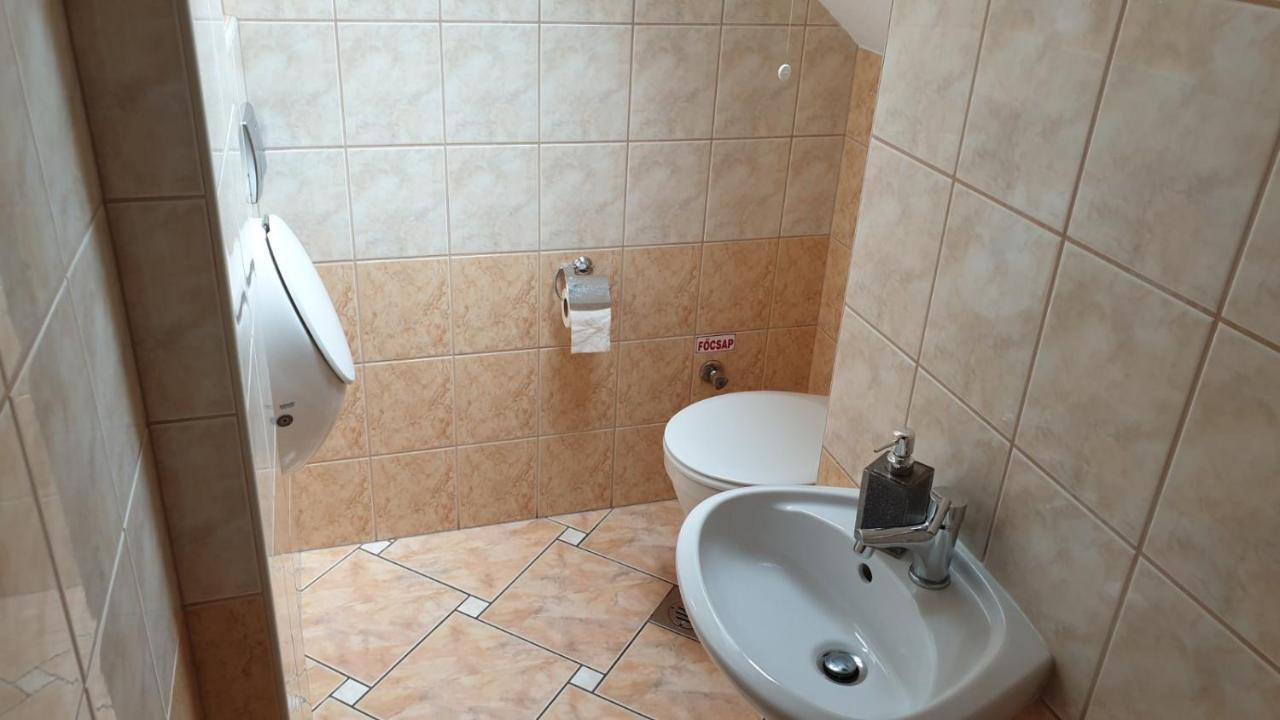 Ilona Apartmanok Balatonboglár エクステリア 写真