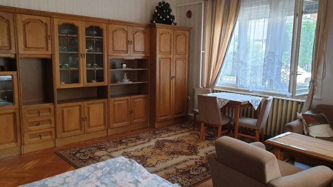 Ilona Apartmanok Balatonboglár エクステリア 写真