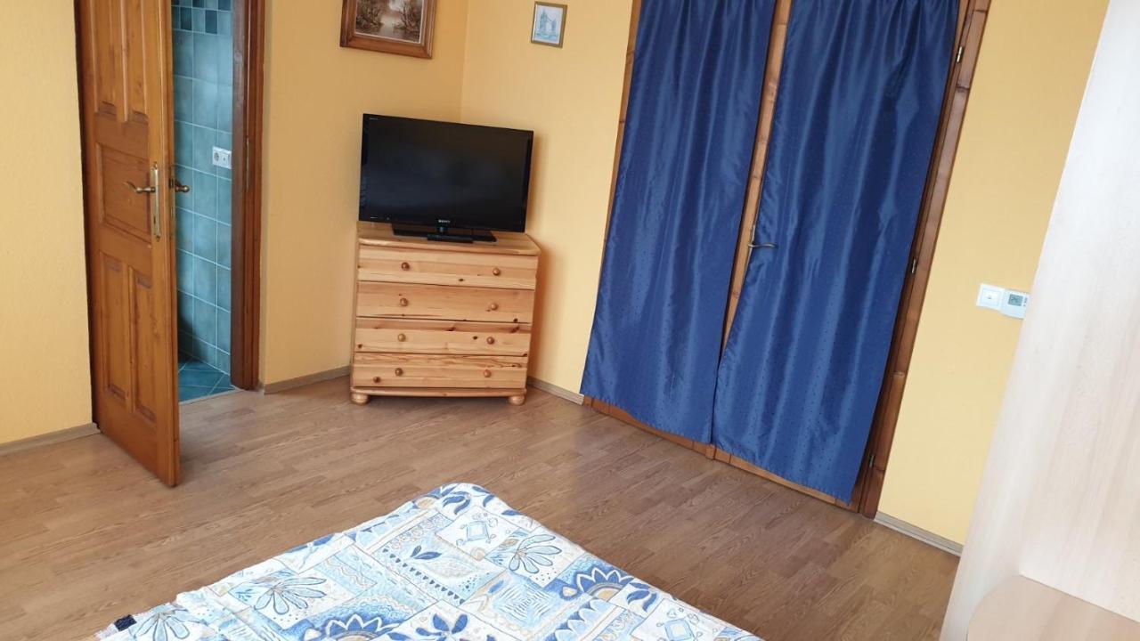 Ilona Apartmanok Balatonboglár エクステリア 写真