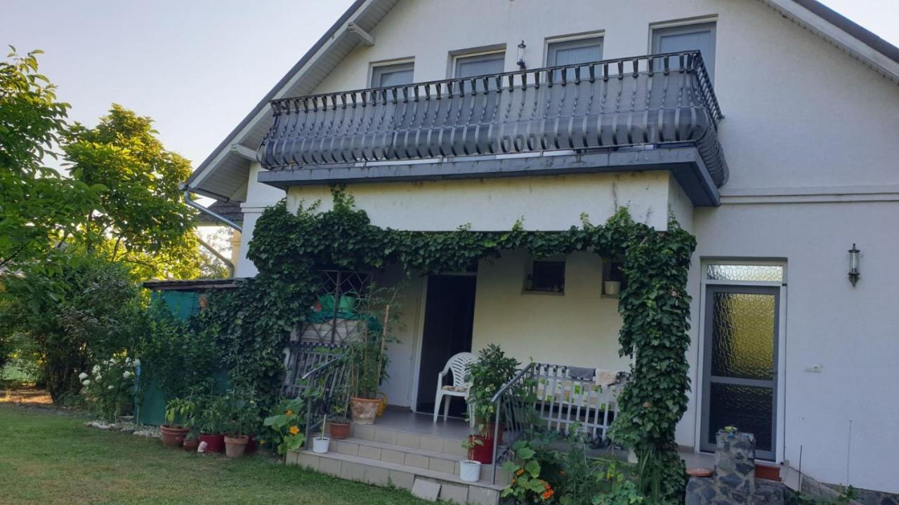 Ilona Apartmanok Balatonboglár エクステリア 写真